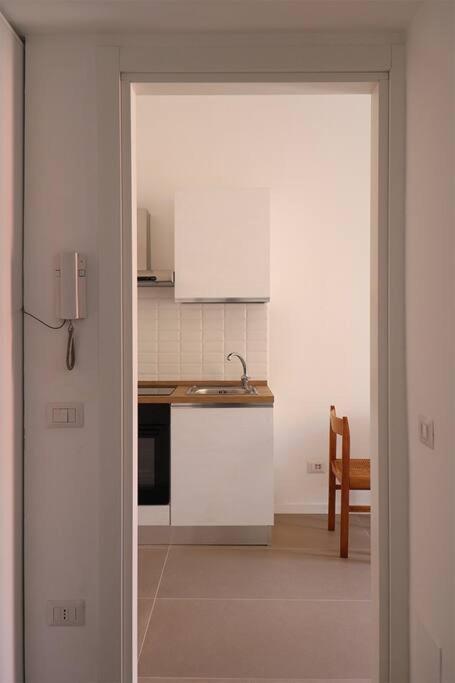 Bilocale Metro 4 Blu Frattini - Airport Linate Apartment Milano Exterior foto
